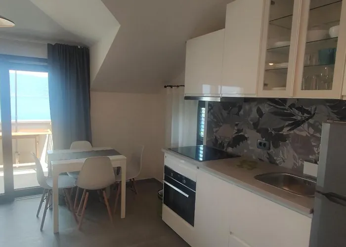 Apartment Desanti 4 Valun